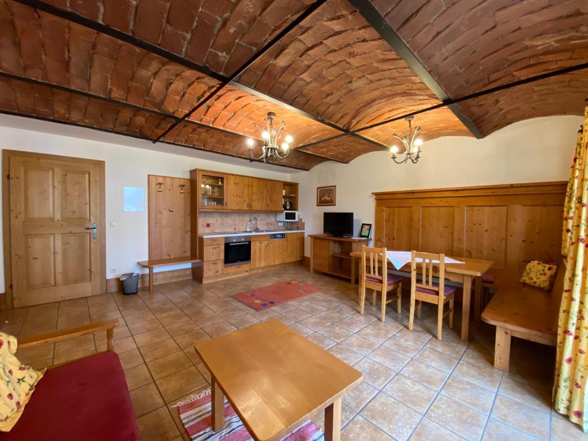 Kuerbishof Gartner Villa Fehring Buitenkant foto