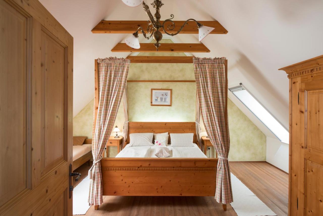 Kuerbishof Gartner Villa Fehring Buitenkant foto