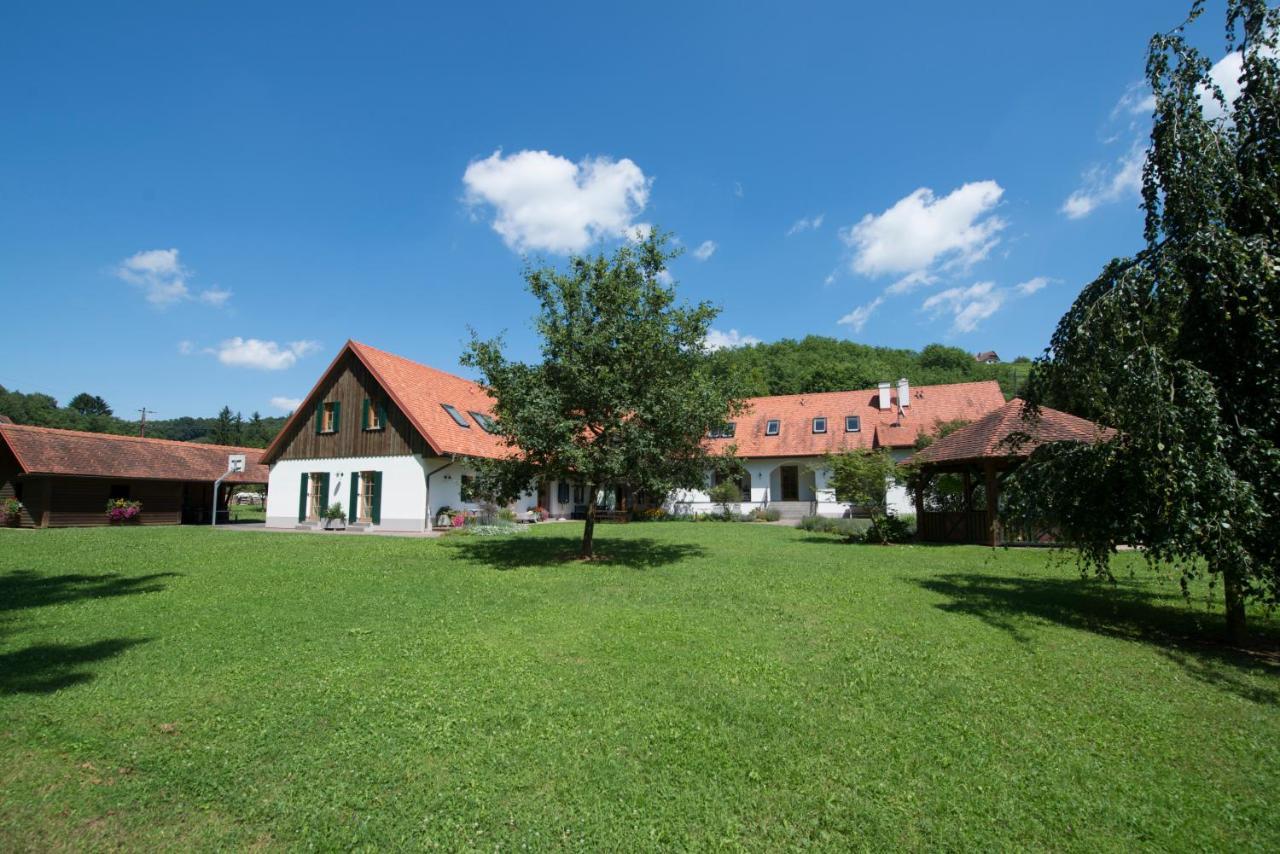 Kuerbishof Gartner Villa Fehring Buitenkant foto